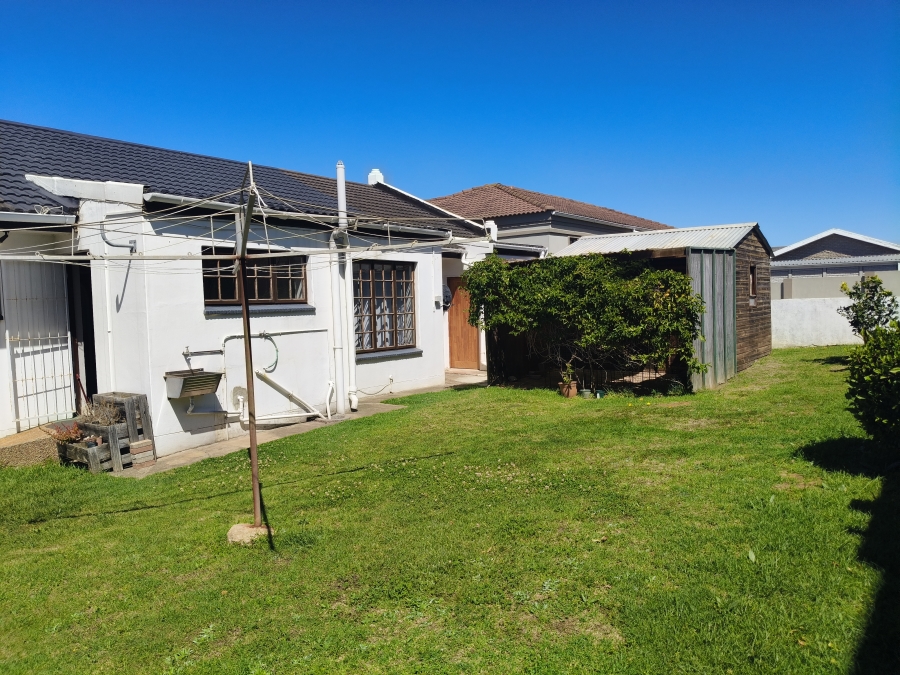 3 Bedroom Property for Sale in Wavecrest Eastern Cape